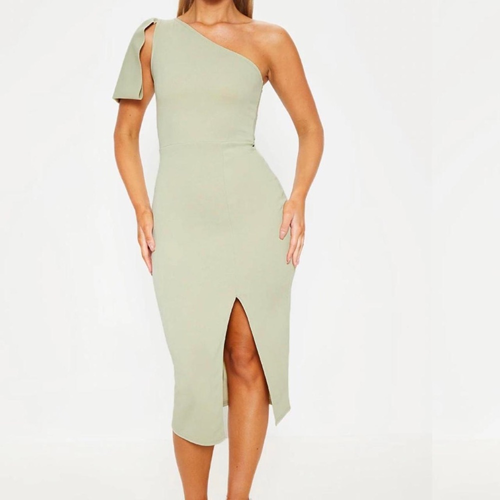 PrettyLittleThing Green One Shoulder Sheath Dress